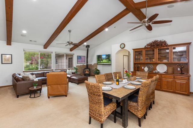 40863 Sierra Drive D, Three Rivers, CA 93271