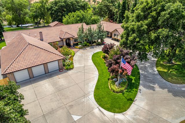 40863 Sierra Drive D, Three Rivers, CA 93271