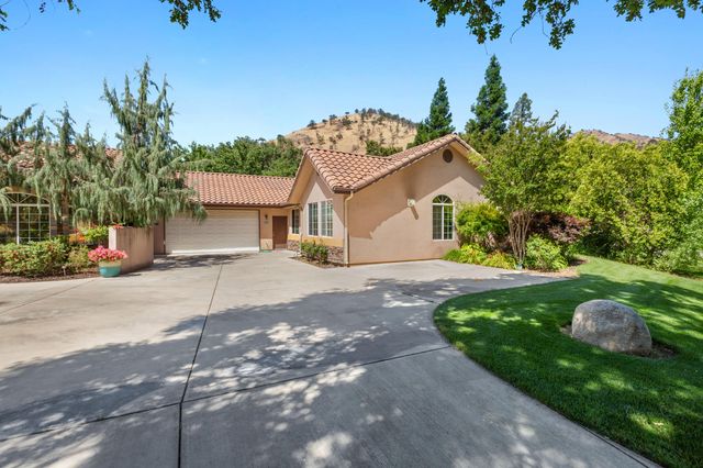 40863 Sierra Drive D, Three Rivers, CA 93271