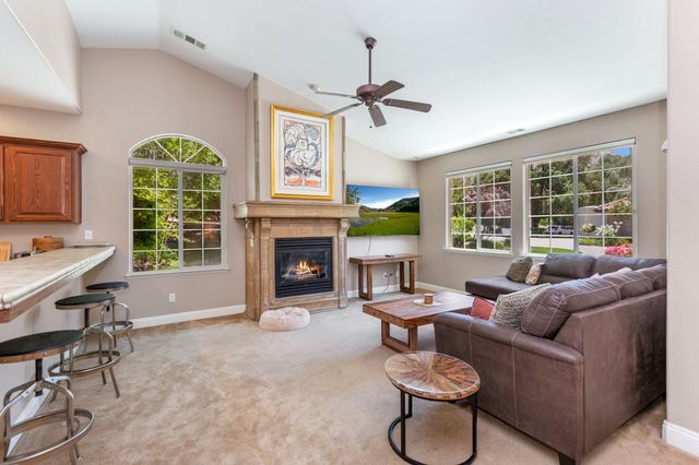 40863 Sierra Drive D, Three Rivers, CA 93271