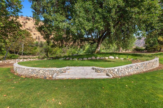 40863 Sierra Drive D, Three Rivers, CA 93271