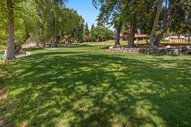 40863 Sierra Drive D, Three Rivers, CA 93271