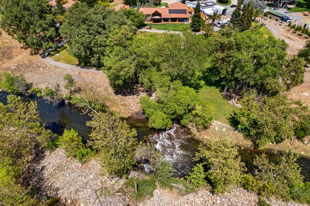40863 Sierra Drive D, Three Rivers, CA 93271