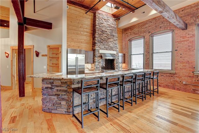 425 W Lakeside Avenue 601, Cleveland, OH 44113