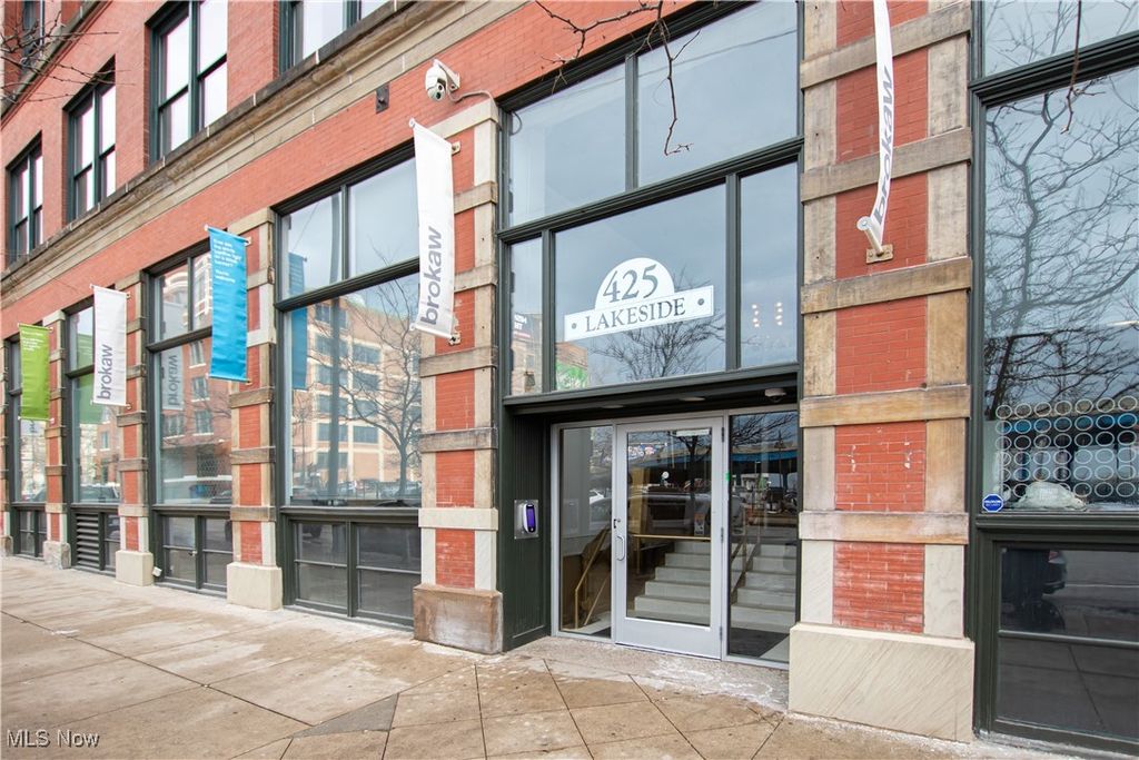 425 W Lakeside Avenue 601, Cleveland, OH 44113