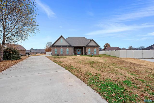 17338 Noble Circle, Athens, AL 35611