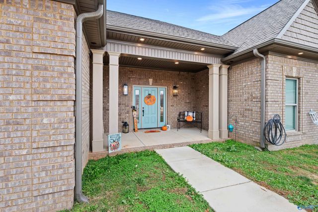 17338 Noble Circle, Athens, AL 35611