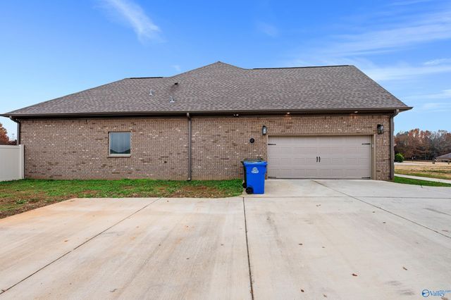 17338 Noble Circle, Athens, AL 35611