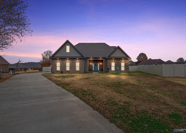 17338 Noble Circle, Athens, AL 35611