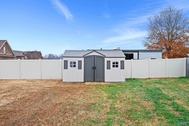 17338 Noble Circle, Athens, AL 35611