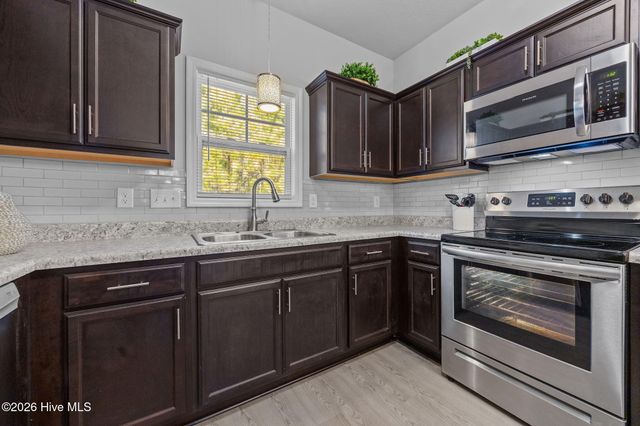 308 Otis Cove, Jacksonville, NC 28546