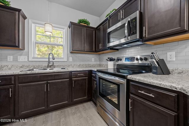 308 Otis Cove, Jacksonville, NC 28546