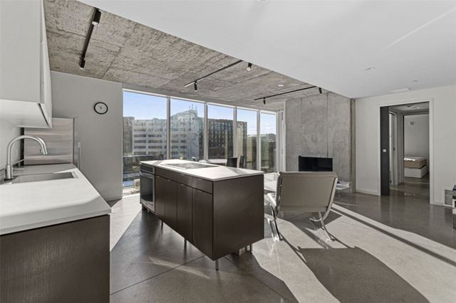 201 E Washington Street 501, Iowa City, IA 52240