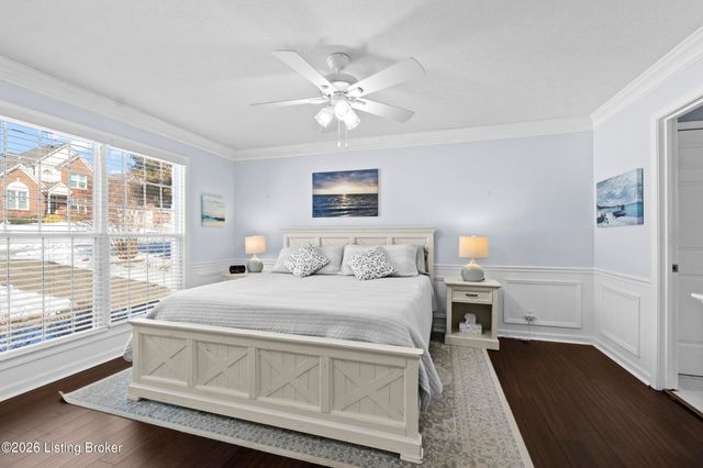 4505 Saratoga Woods Dr, Louisville, KY 40299