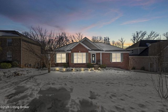 4505 Saratoga Woods Dr, Louisville, KY 40299