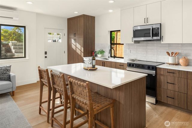 3812 S Eddy Street, Seattle, WA 98118