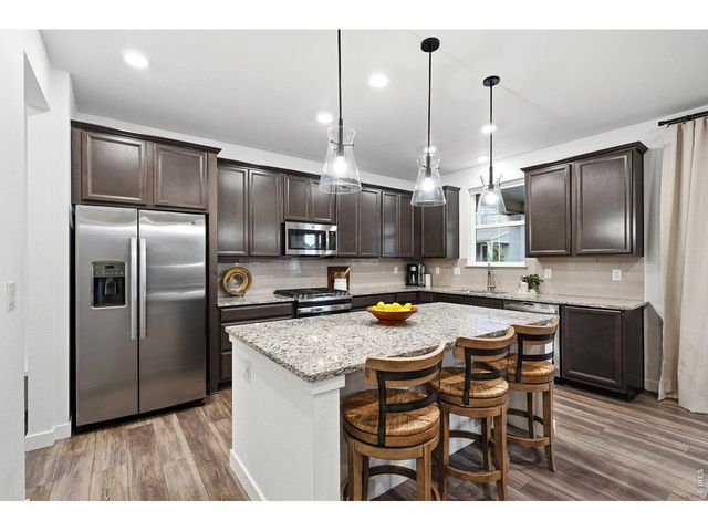 847 Rosevine Ln, Erie, CO 80516