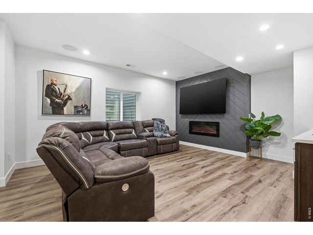 847 Rosevine Ln, Erie, CO 80516