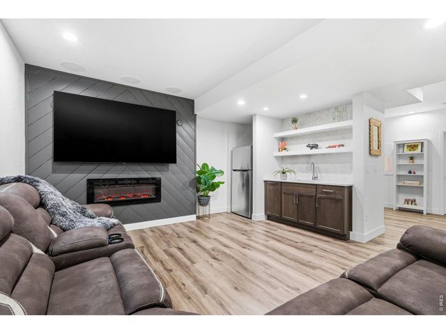 847 Rosevine Ln, Erie, CO 80516