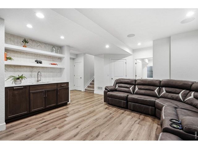847 Rosevine Ln, Erie, CO 80516
