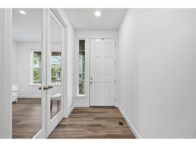 847 Rosevine Ln, Erie, CO 80516