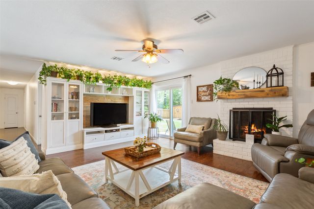 7844 Fairway Road, Woodway, TX 76712