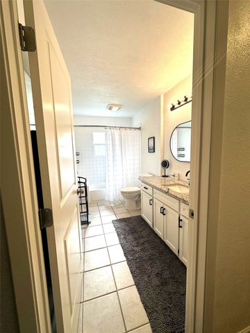 7844 Fairway Road, Woodway, TX 76712
