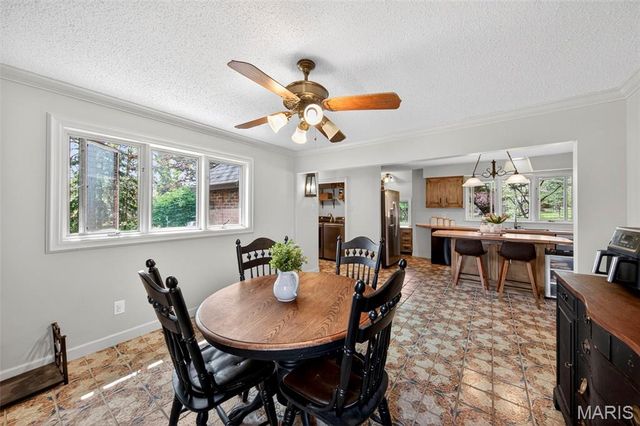 250 Quindaro Drive, Florissant, MO 63034