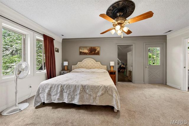 250 Quindaro Drive, Florissant, MO 63034