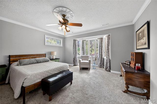 250 Quindaro Drive, Florissant, MO 63034