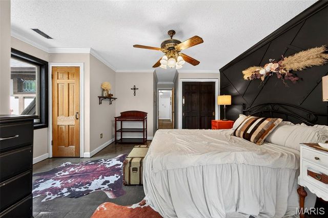 250 Quindaro Drive, Florissant, MO 63034