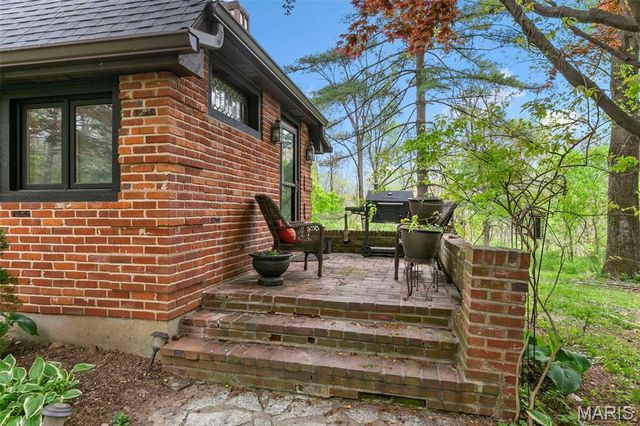 250 Quindaro Drive, Florissant, MO 63034