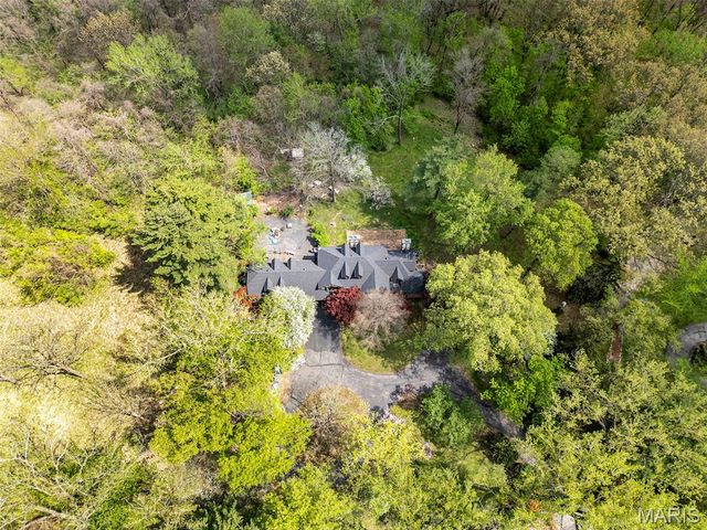 250 Quindaro Drive, Florissant, MO 63034