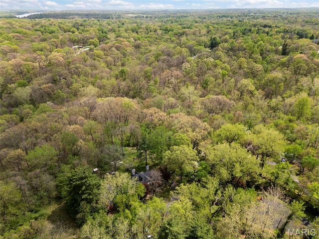250 Quindaro Drive, Florissant, MO 63034