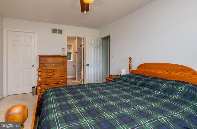400 WALNUT RD, Birdsboro, PA 19508