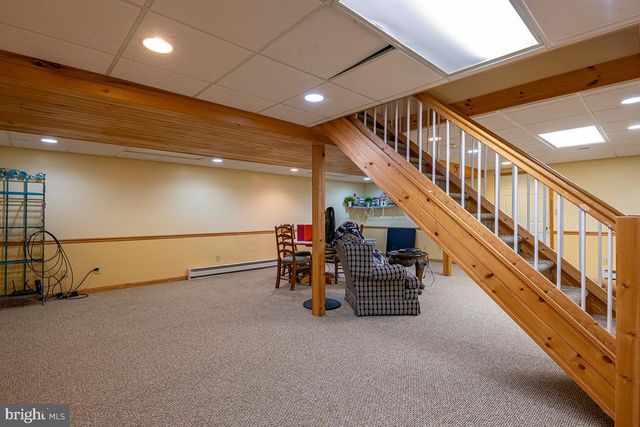 400 WALNUT RD, Birdsboro, PA 19508