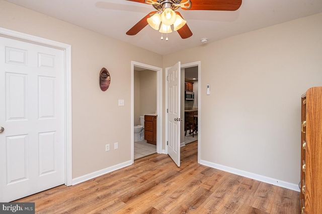 400 WALNUT RD, Birdsboro, PA 19508