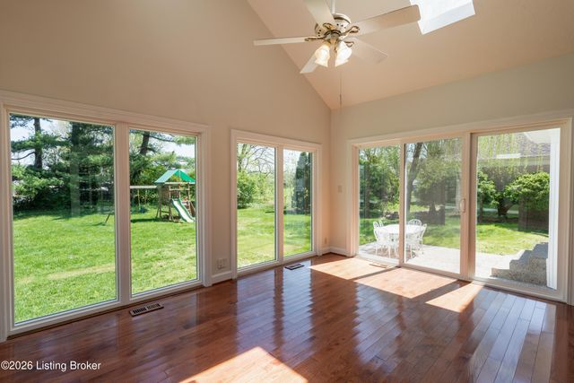 601 Colonel Anderson Pkwy, Louisville, KY 40222