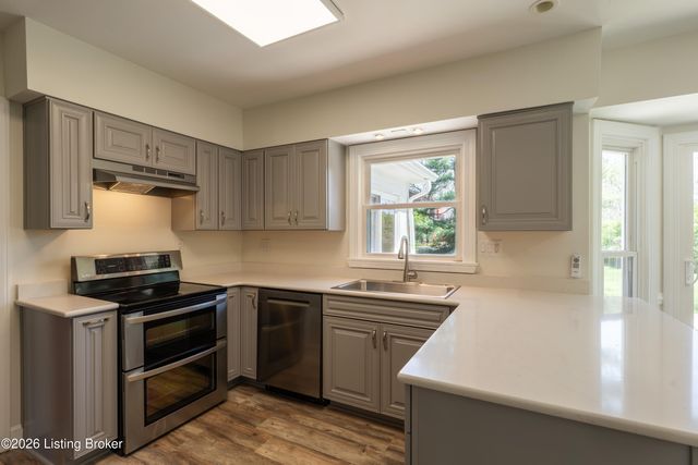 601 Colonel Anderson Pkwy, Louisville, KY 40222