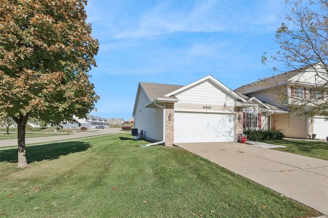 10037 Bayern Lane, Johnston, IA 50131