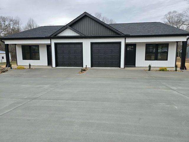 72 Blackstock Road, Inman, SC 29349