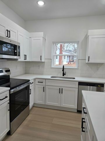 72 Blackstock Road, Inman, SC 29349