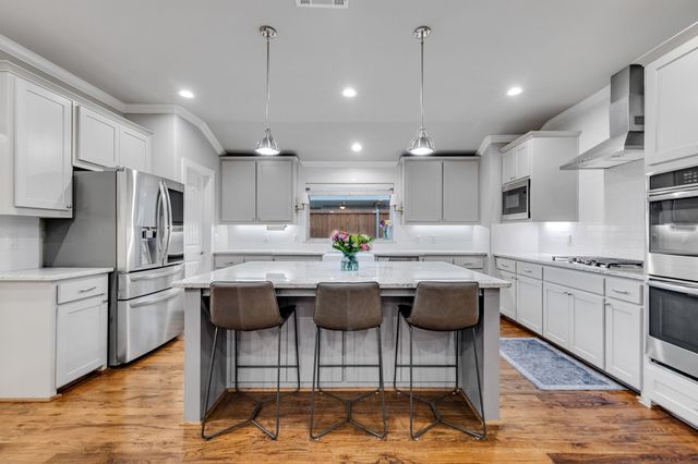 317 Woodcrest Drive, Richardson, TX 75080