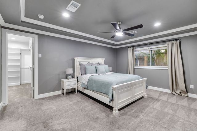317 Woodcrest Drive, Richardson, TX 75080