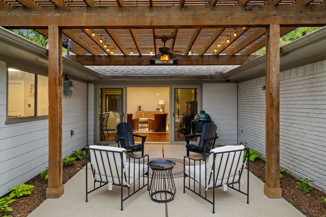 317 Woodcrest Drive, Richardson, TX 75080