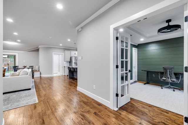 317 Woodcrest Drive, Richardson, TX 75080