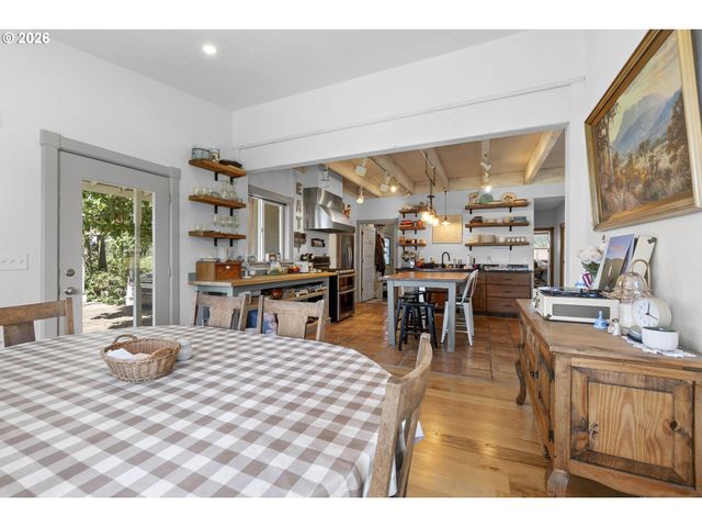 3600 OAK GROVE Rd, Rickreall, OR 97371