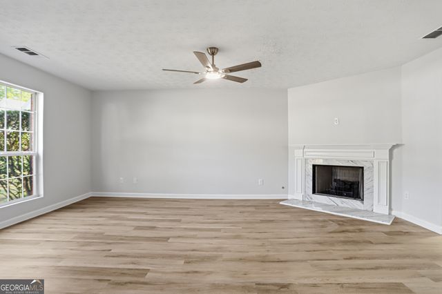 8375 Browns Mill Trace, Lithonia, GA 30038