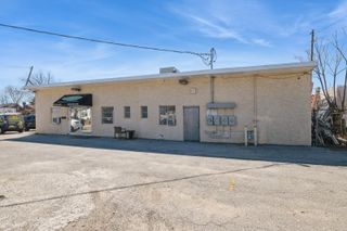 21 Holman Boulevard, Hicksville, NY 11801