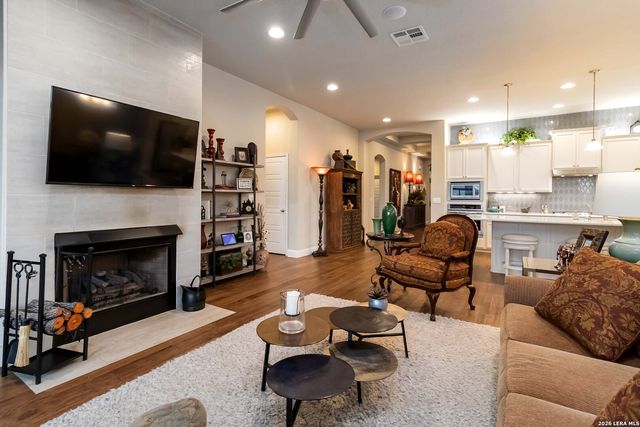 562 Singing Creek, Spring Branch, TX 78070